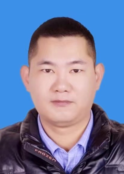 伍勇辉