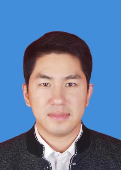 张坤