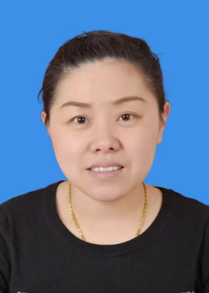丁英英