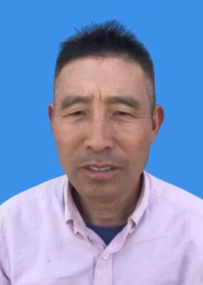 万宏根