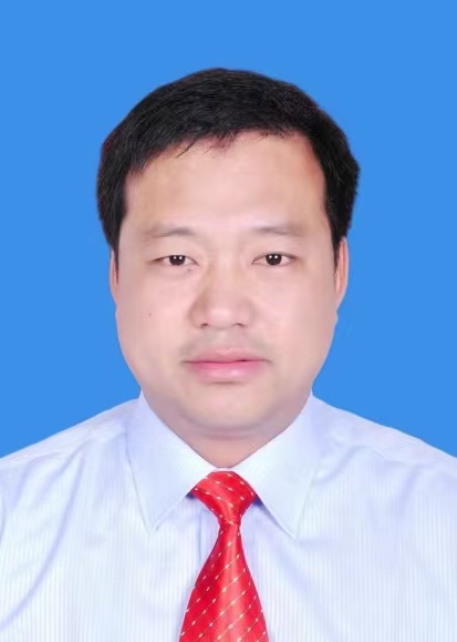 主中玉