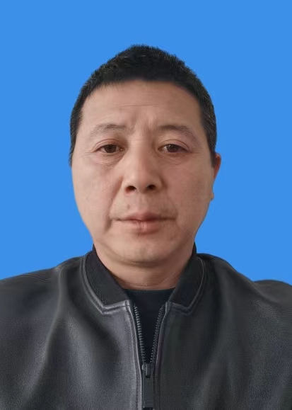 伍鸽翔