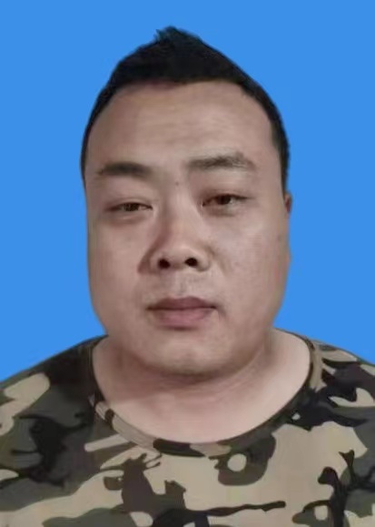 何亚亮