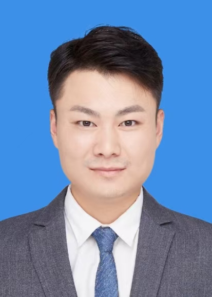 倪磊