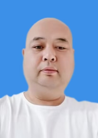 刘伟芳