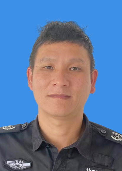 刘育伟
