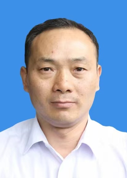 刘龙国 