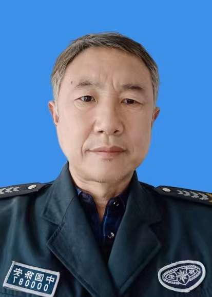 史居兵