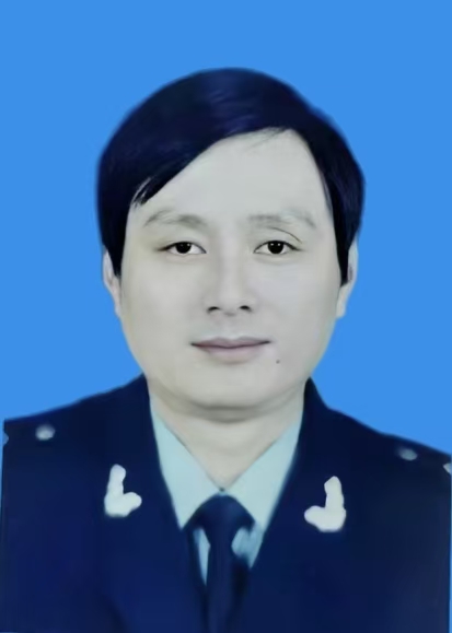 吕立