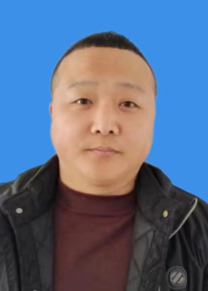 吕龙飞
