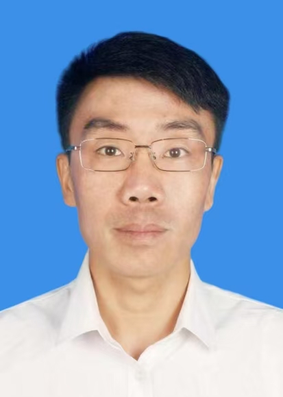 周东伟