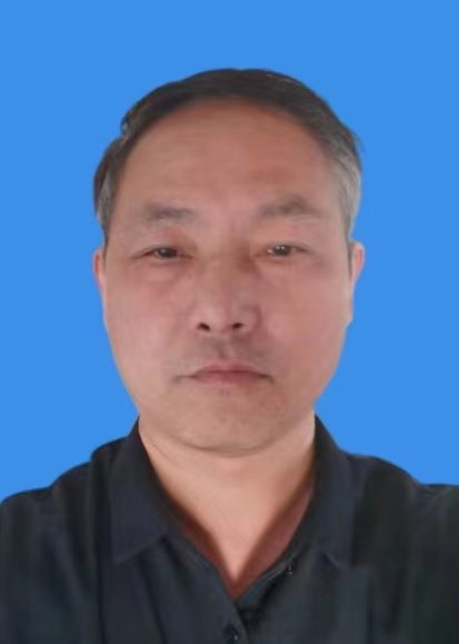周伟