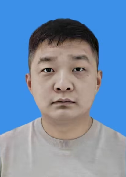 夏啸尘