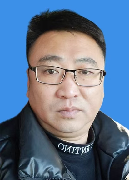 姜文龙
