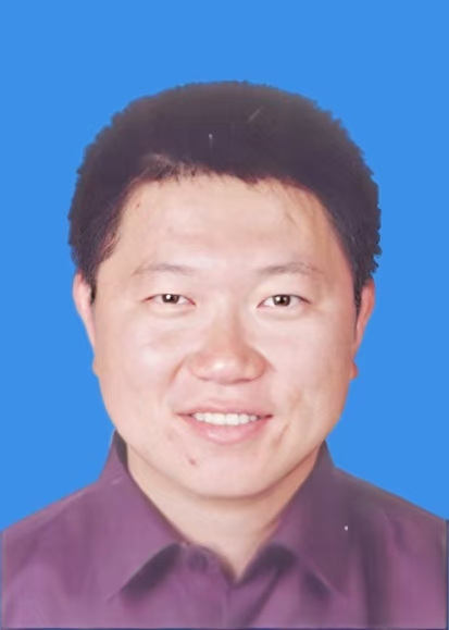 宫江平