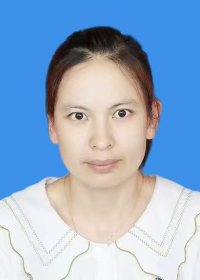 尹利芳