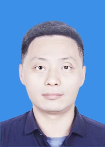 尹辉