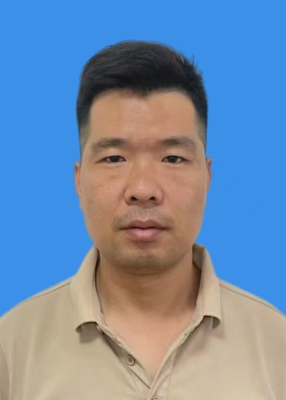岳小锋