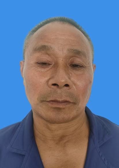 应鑫华