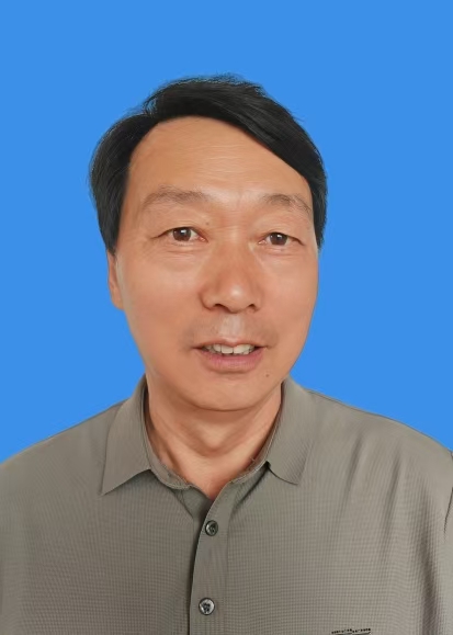 张云周