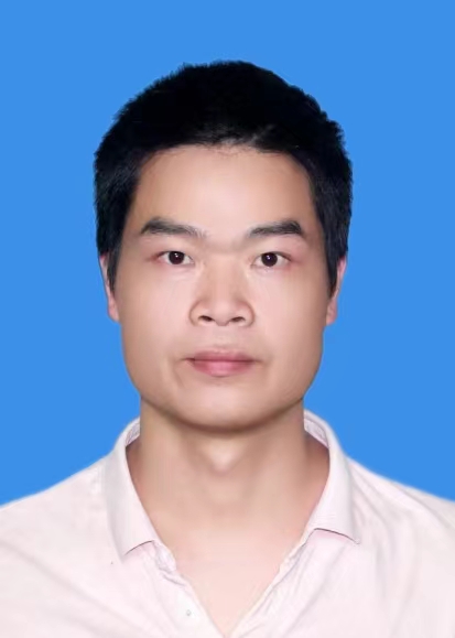 张亮