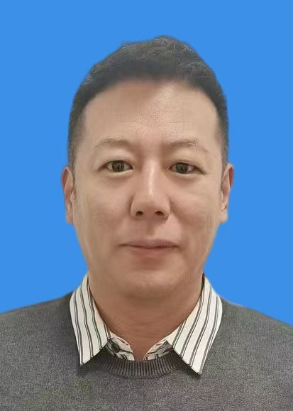 张磊
