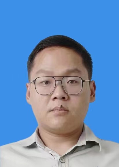 张钊