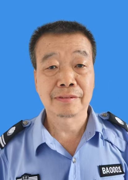 施光富