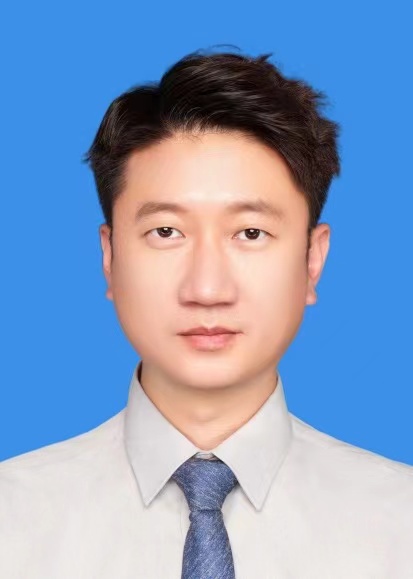 李亚琦