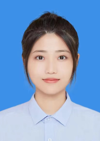 李佳怡