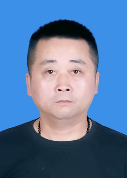 李军