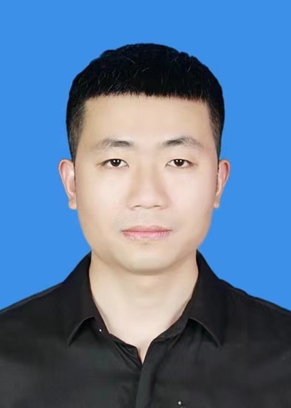 李勇勇