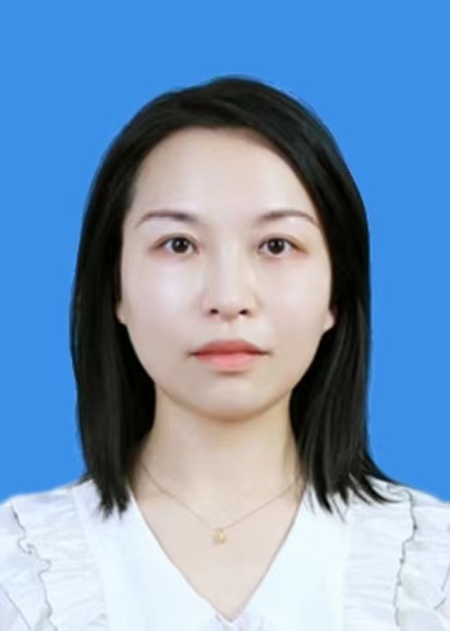 李妍君