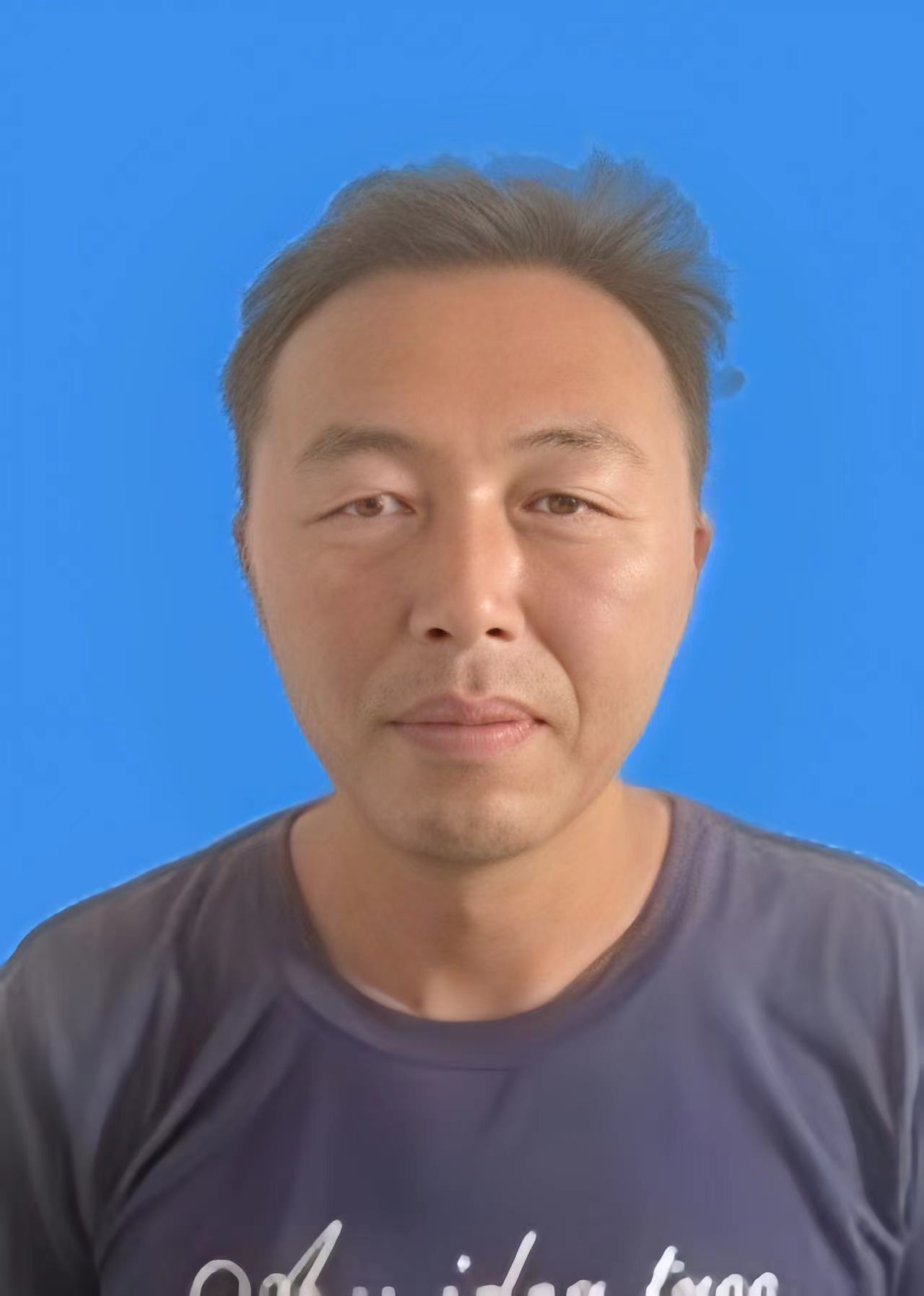 李成明