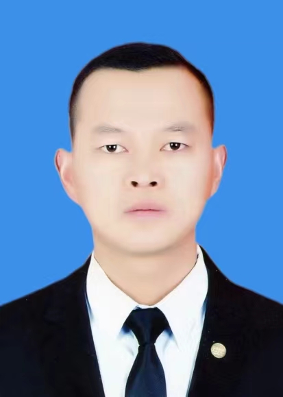 李明