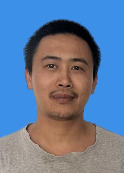 李有龙