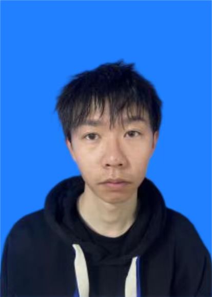 李欣