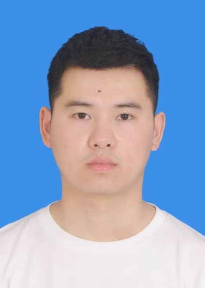 李英杰