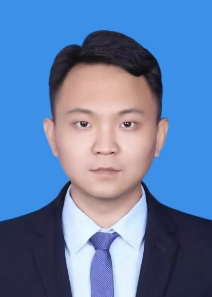 李超
