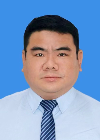 李辉