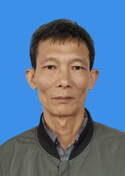 李骏