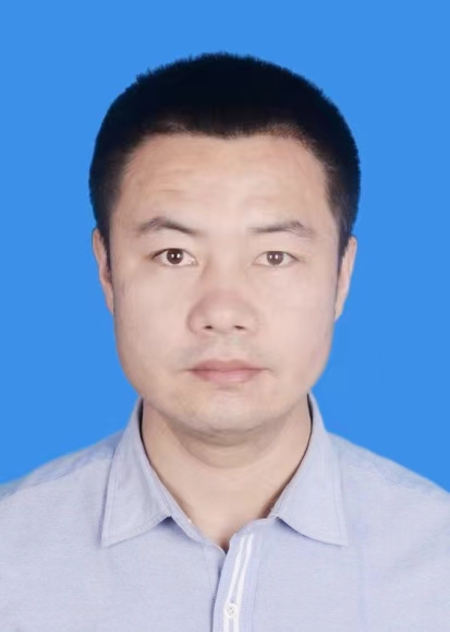 杜新龙