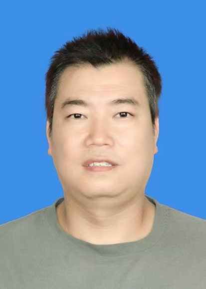 杨伟强
