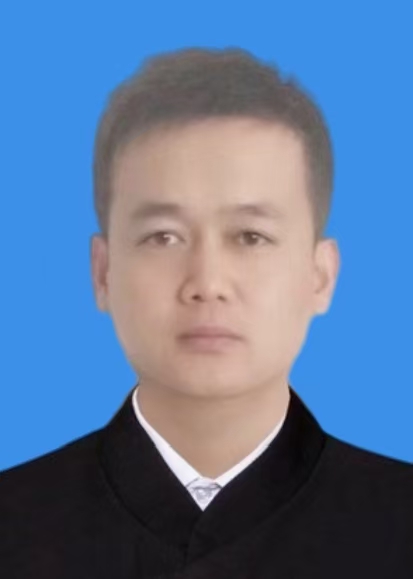 杨卫亚