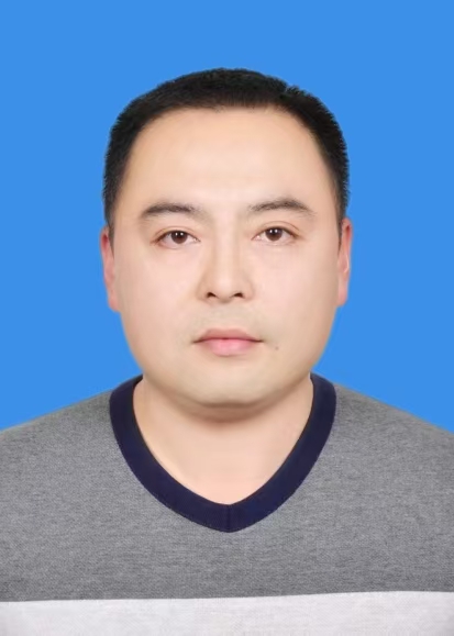 杨帆