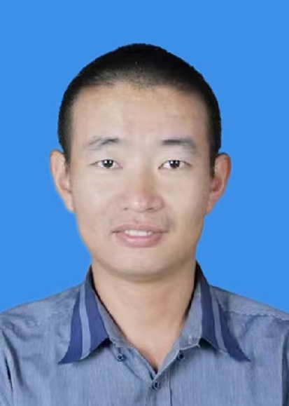 杨彪森