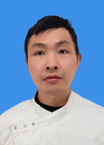 梁虎成