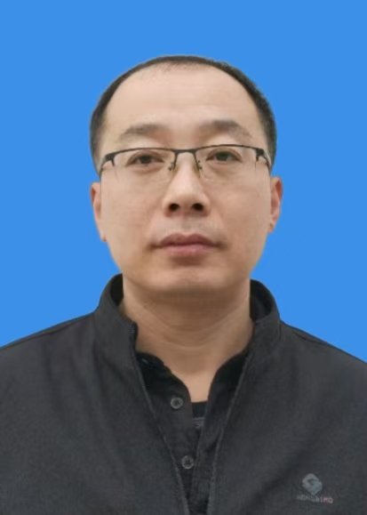 梁连君