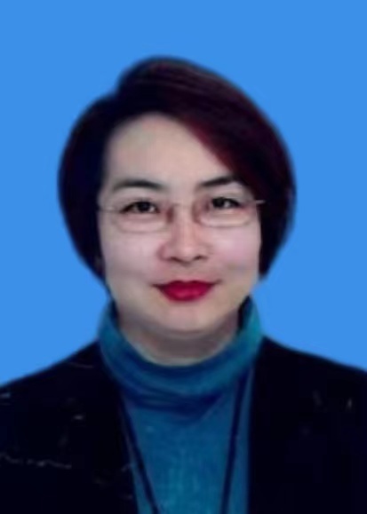 滑鸿毓