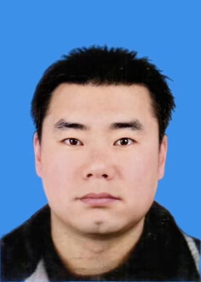 潘亮